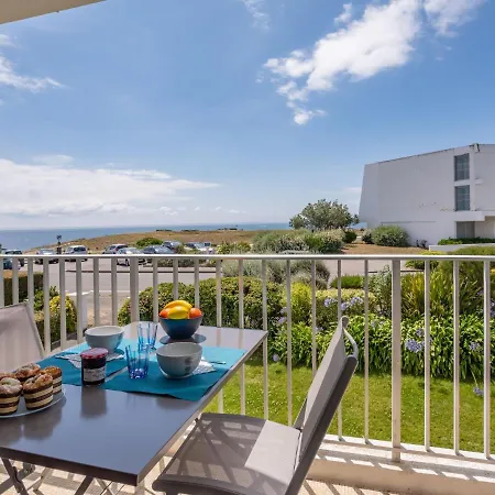 Daire Les Trois Iles-7 By Interhome